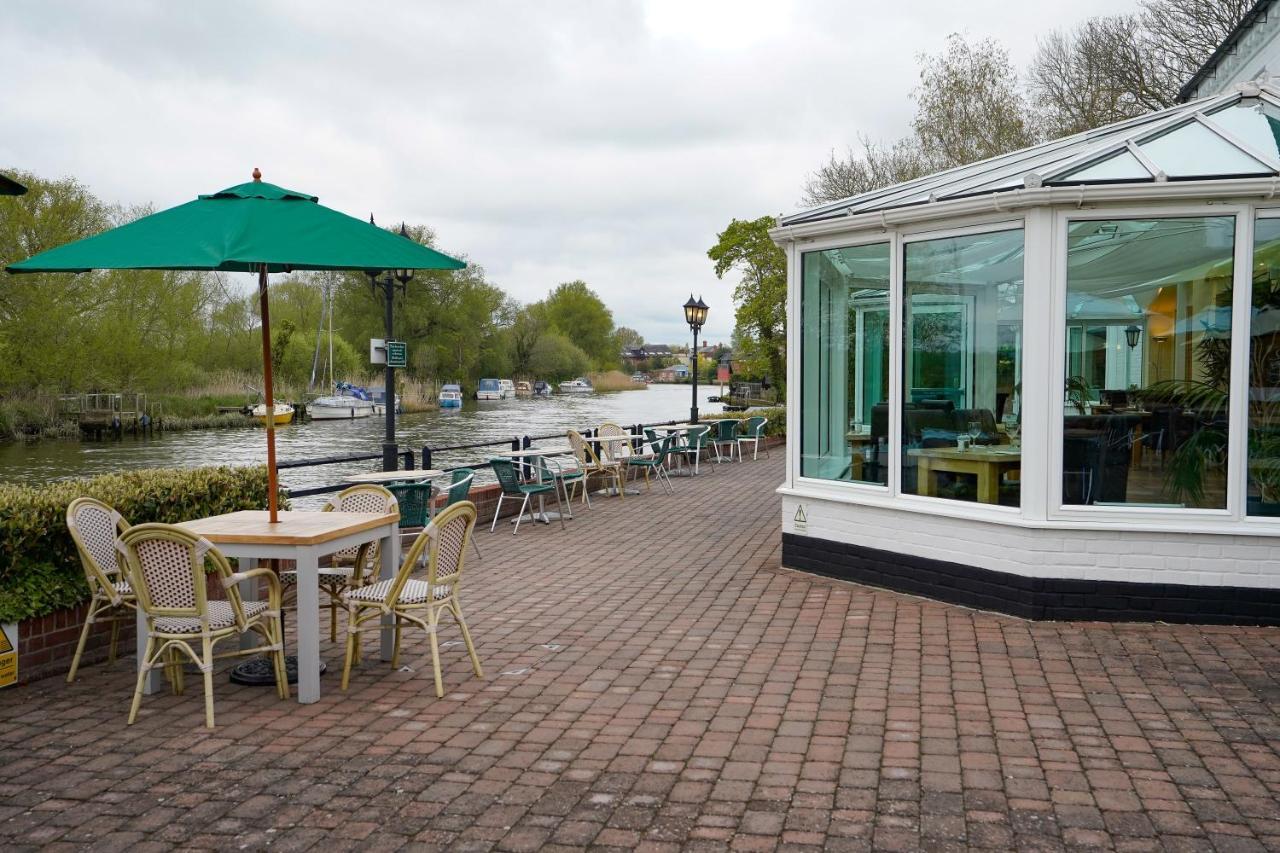 Waveney House Hotel Beccles Buitenkant foto