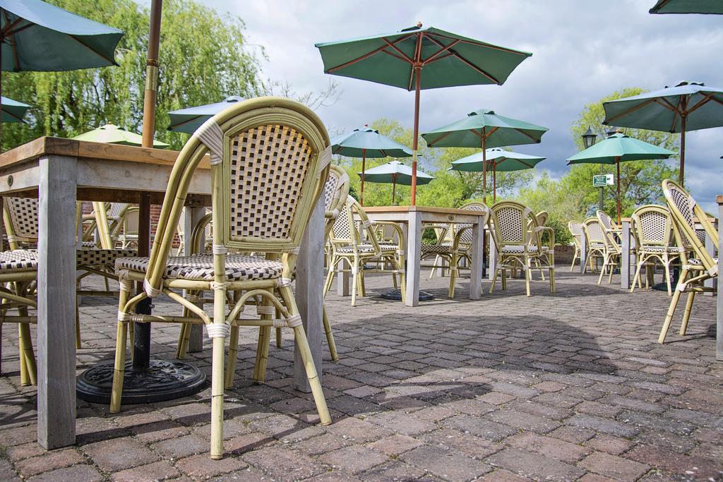 Waveney House Hotel Beccles Buitenkant foto