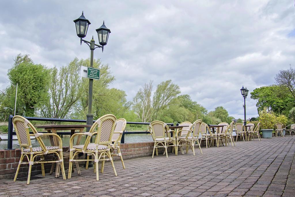 Waveney House Hotel Beccles Buitenkant foto